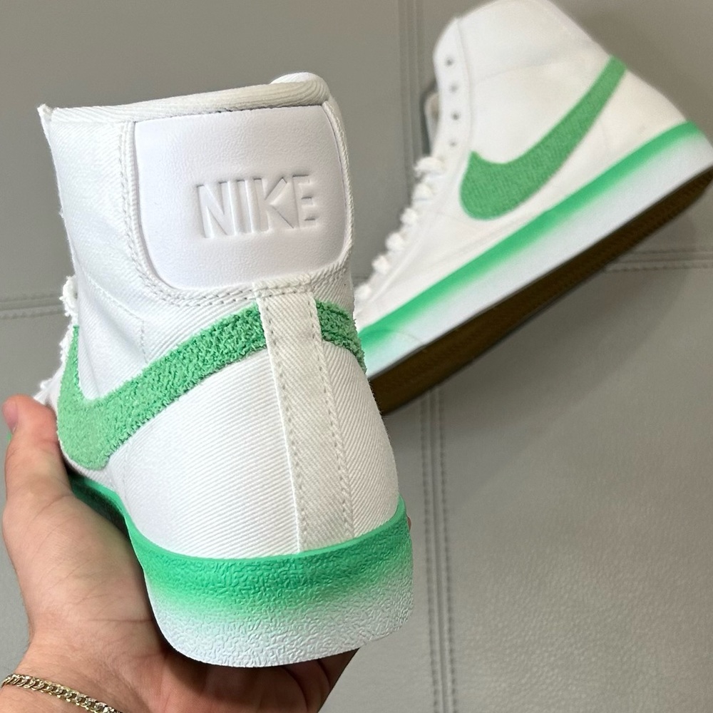 NWT NIKE BLAZER MID GREEN - Picture 3 of 3